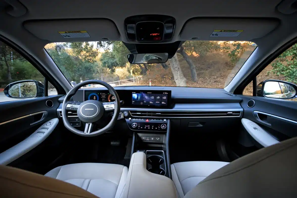 2026 Toyota Camry vs Hyundai Sonata 6