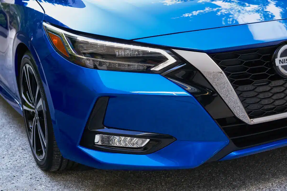 2019 Nissan Sentra headlight