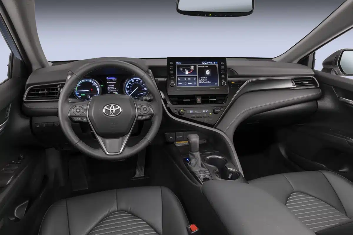 2026 Toyota Camry vs Hyundai Sonata 4