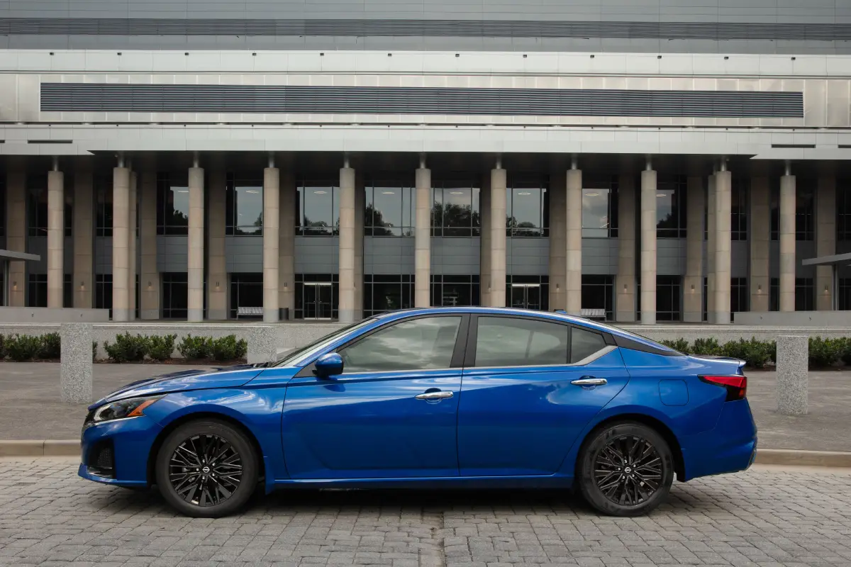 2025 Nissan Altima