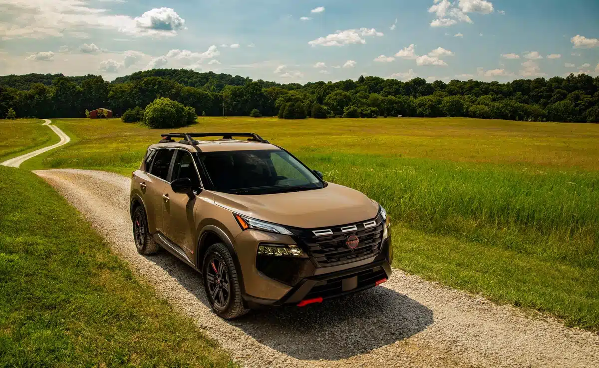 2026 Nissan Rogue vs Honda CR-V 2