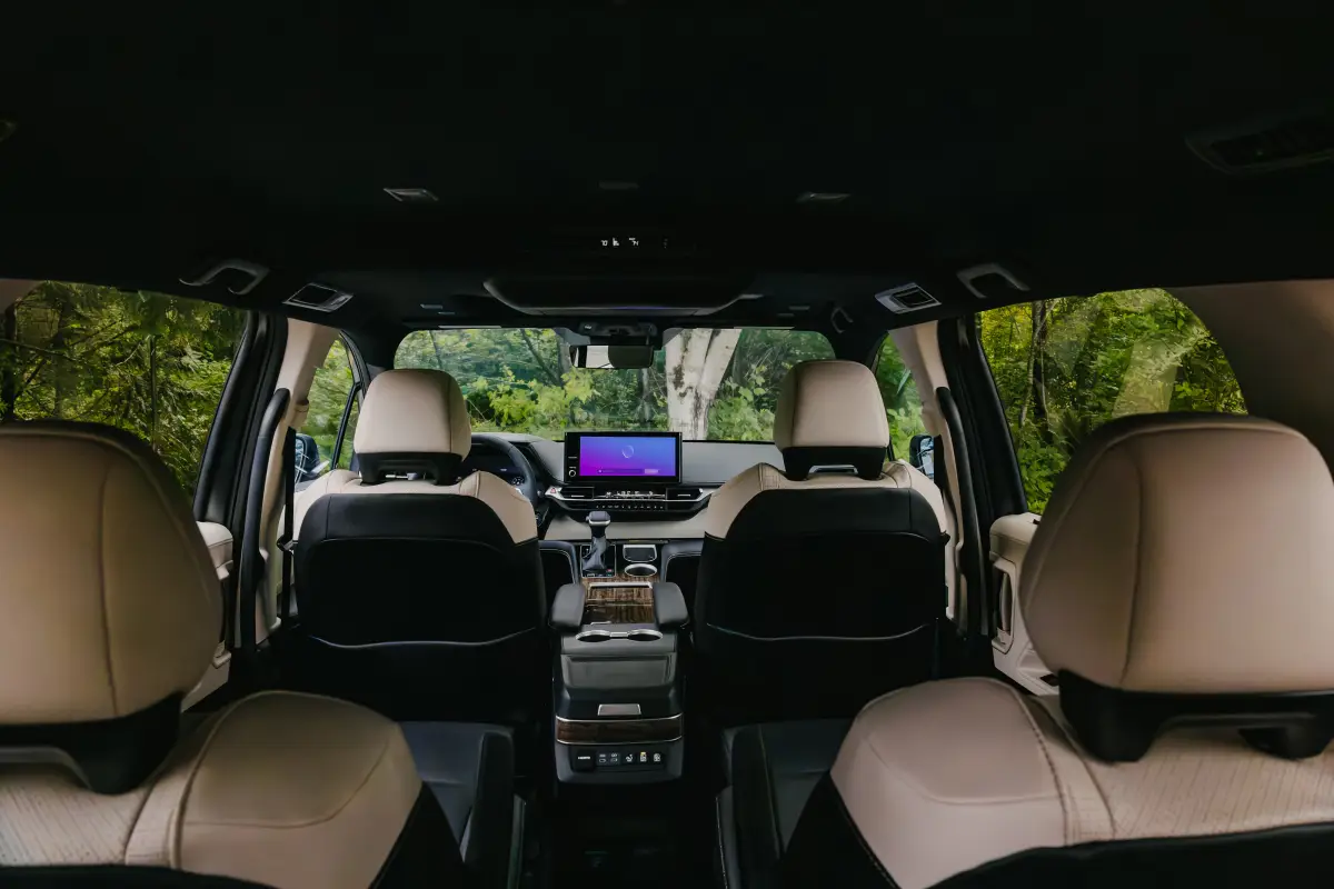 2026 Toyota Sienna 5