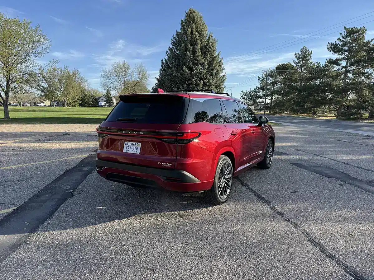 2026 Lexus TX 550h+