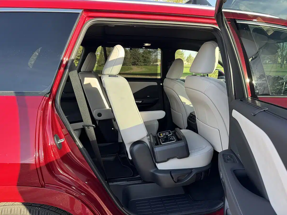 2026 Lexus TX 550h+