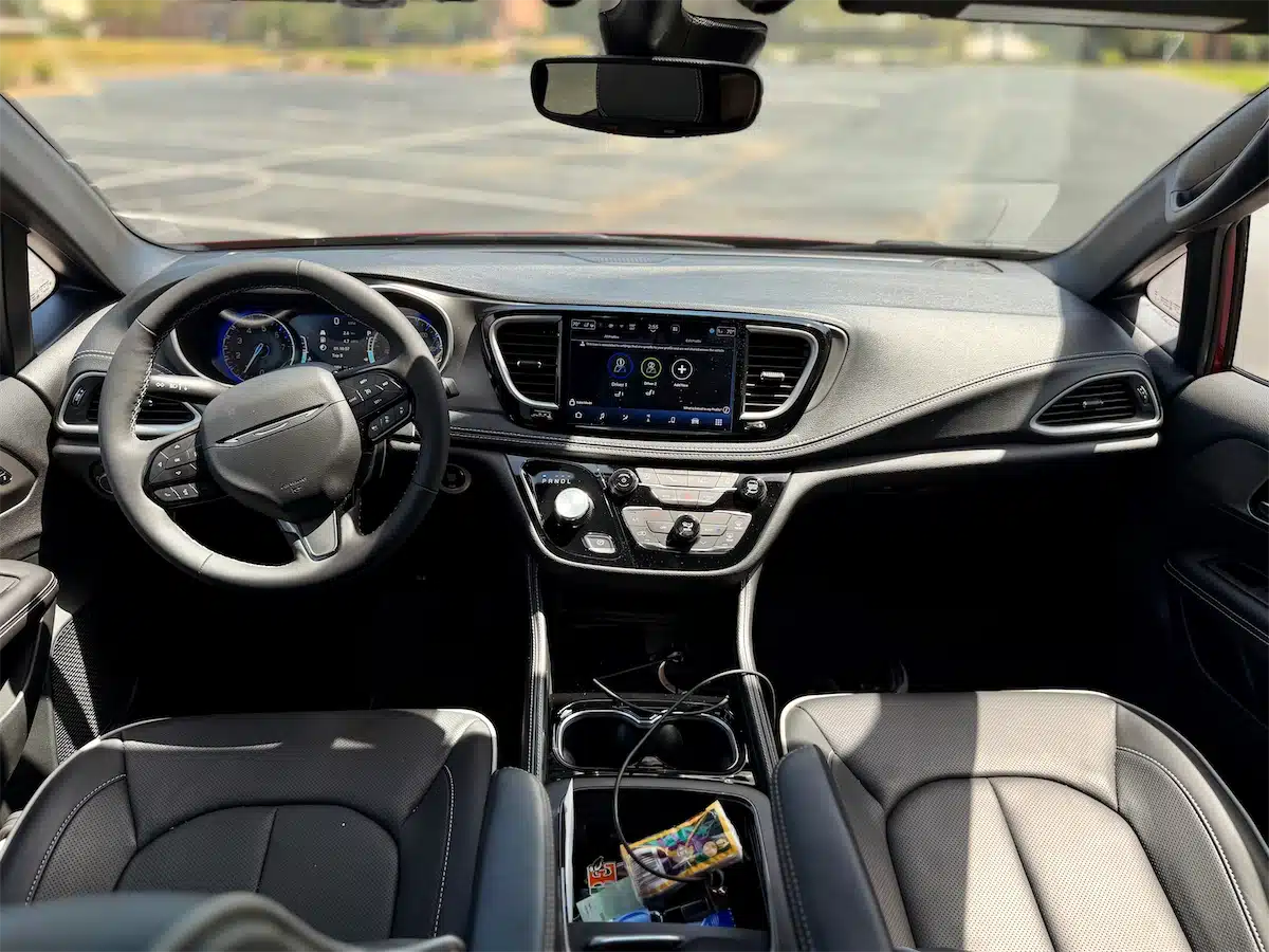 Chrysler Pacifica interior technology