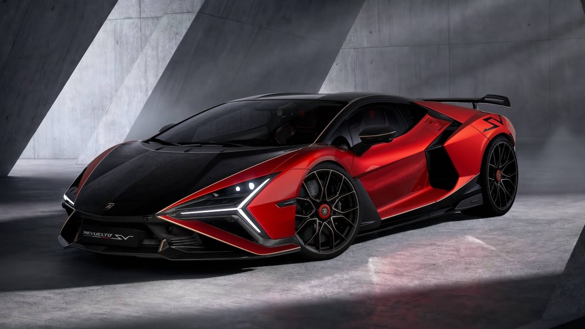 Lamborghini Revuelto