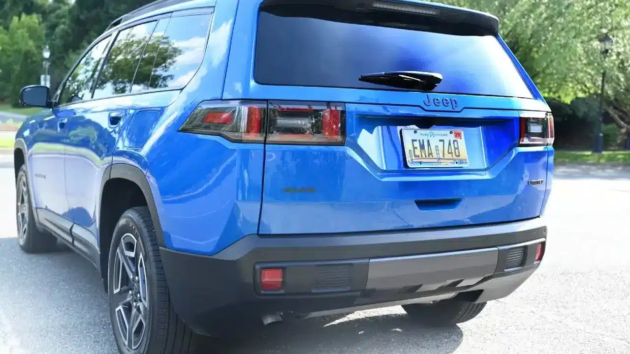 Rear styling of the 2026 Jeep Cherokee Limited