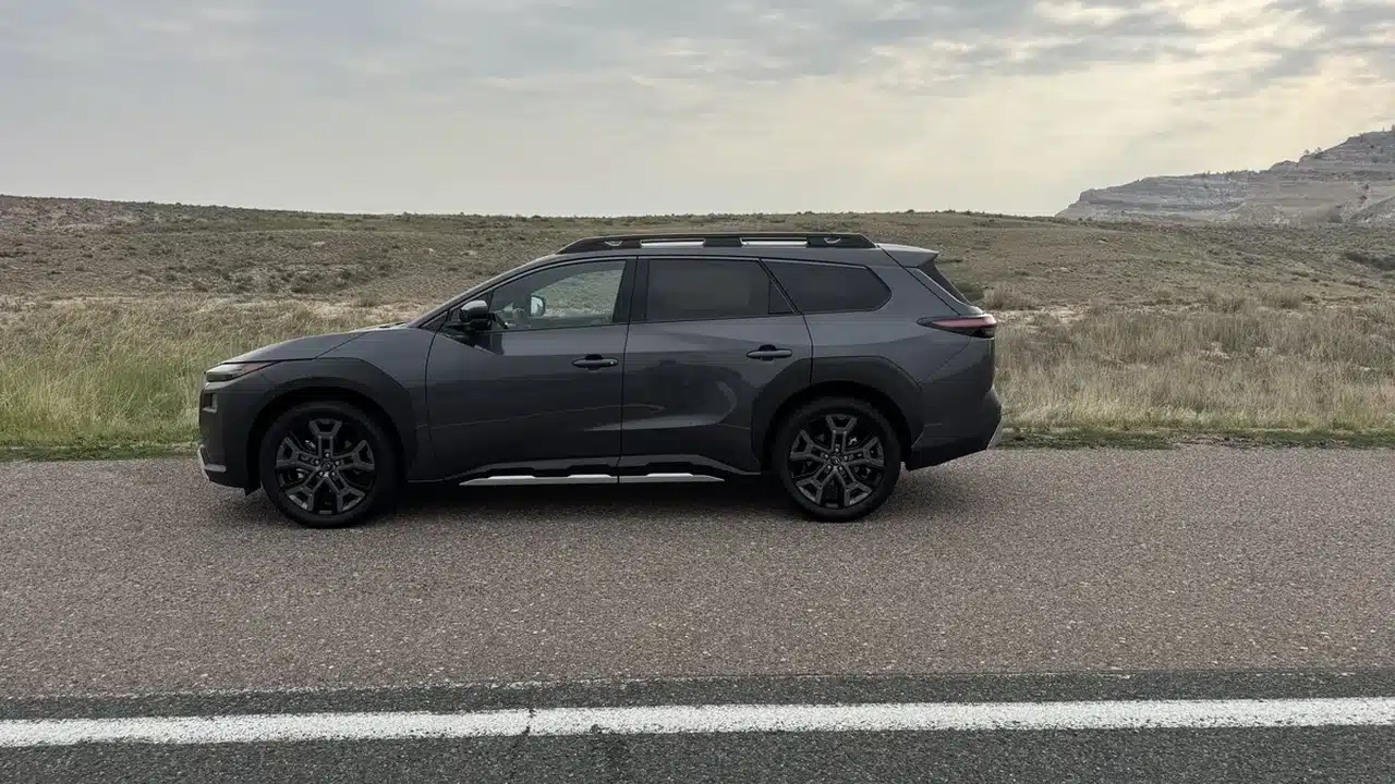 2026 Subaru Trailseeker side profile exterior view