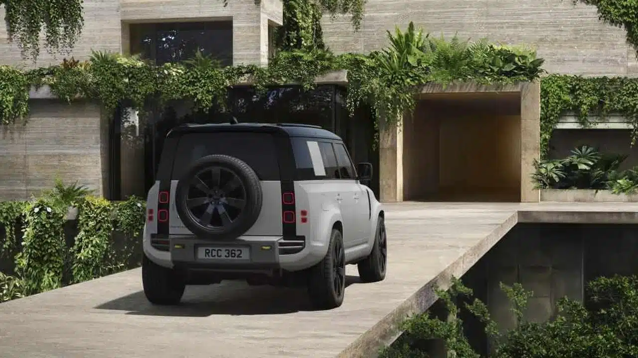 2027 Defender 110 Vertex rear three-quarter view
