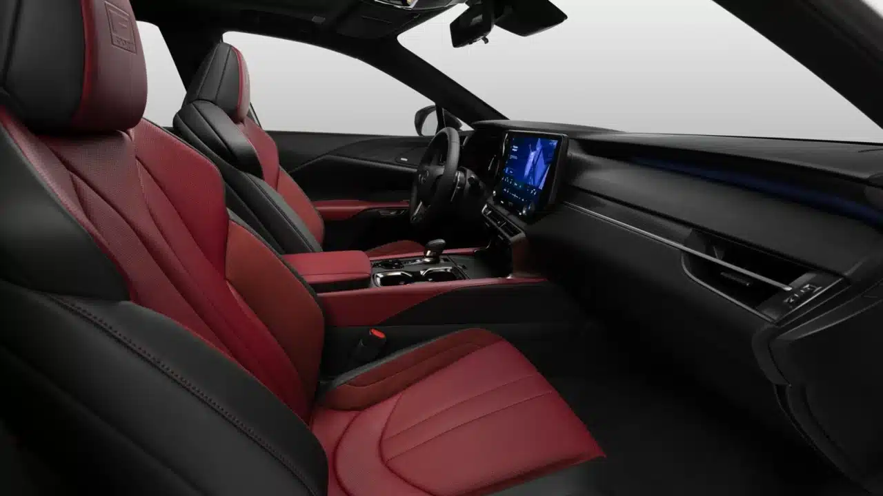 Lexus RX 500h F SPORT Performance front cabin