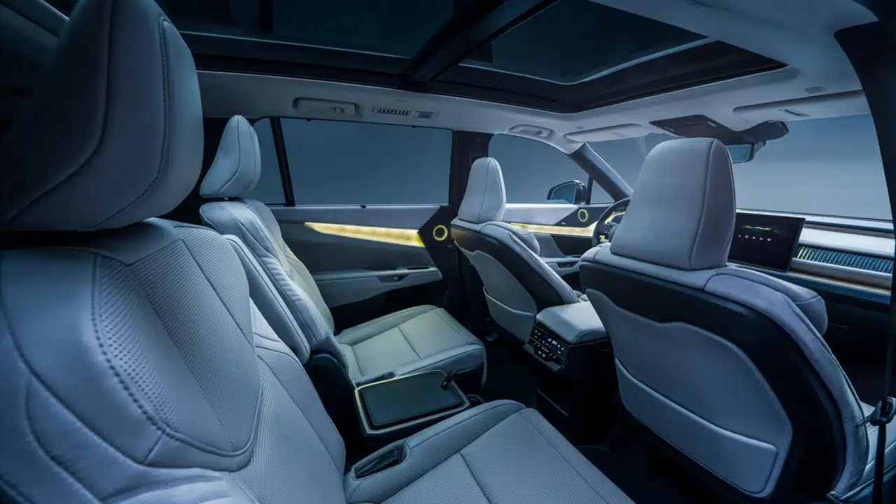 2027 Lexus TZ second-row captain’s chairs