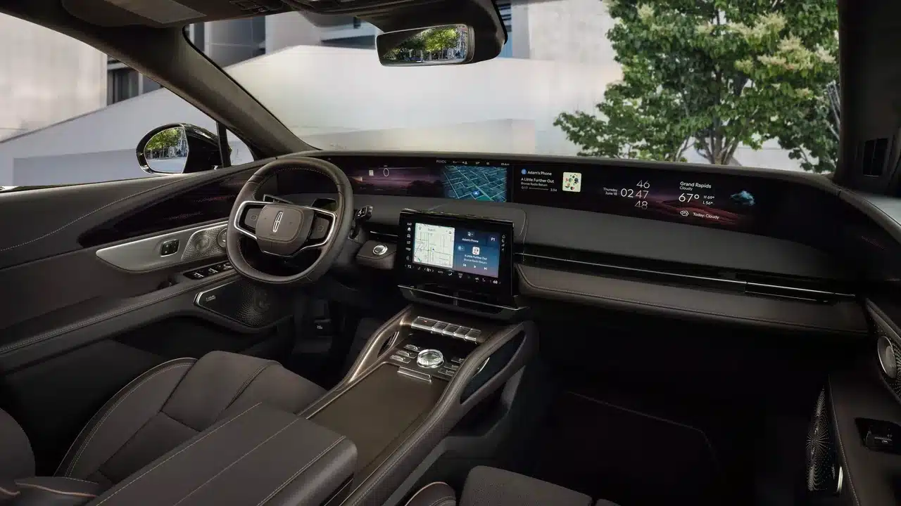 2027 Lincoln Nautilus Eminent Hour interior theme