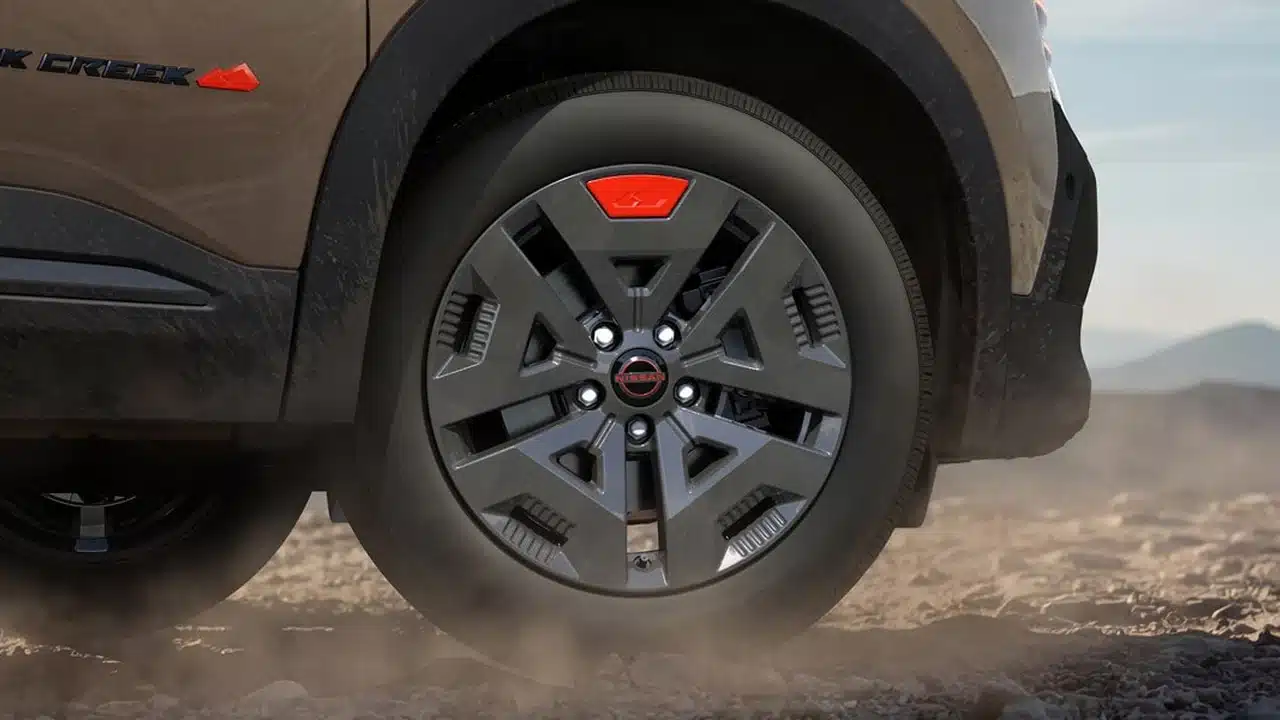 2027 Nissan Kicks Rock Creek 17-inch wheel
