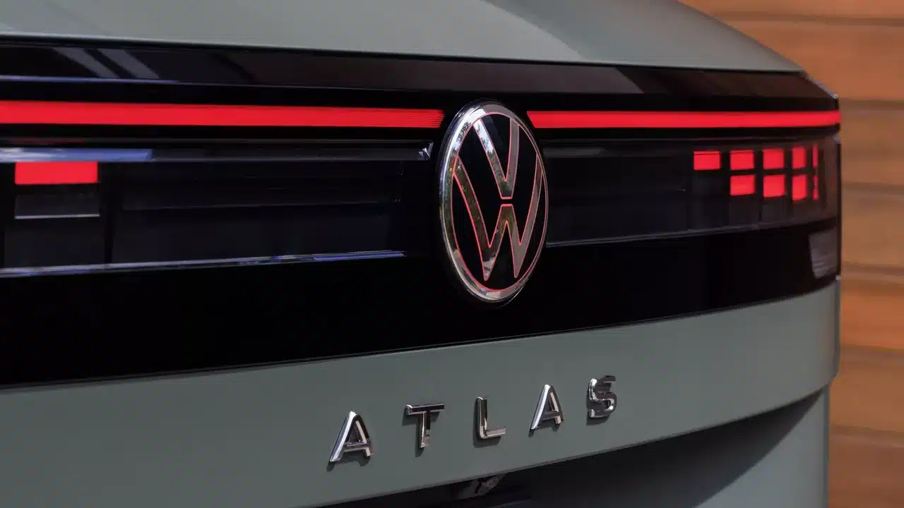 2027 Volkswagen Atlas Cross Sport rear lighting and badge
