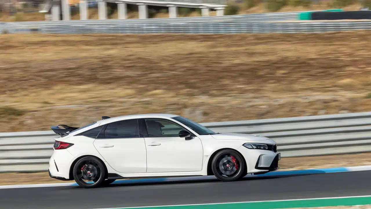 2023 Honda Civic Type R viewed from the side
