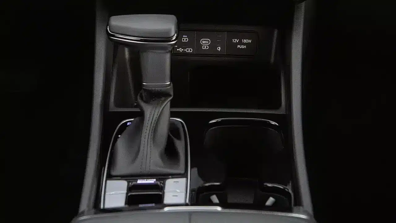 2025 Hyundai Tucson center-console shifter