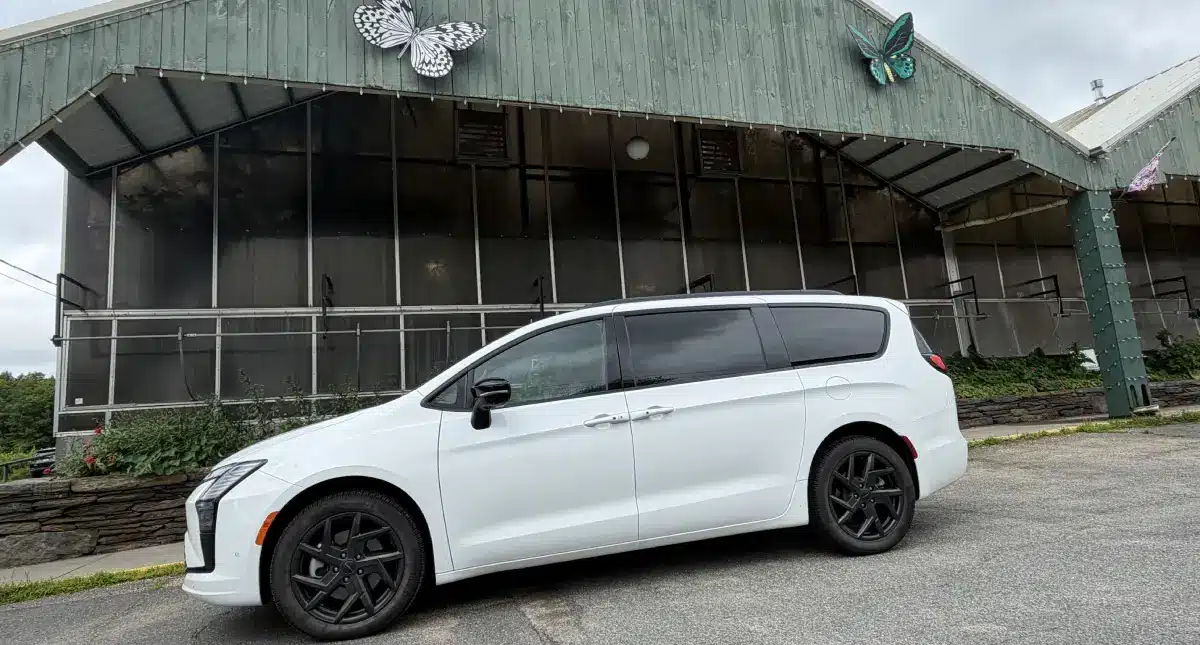 2027 Chrysler Pacifica