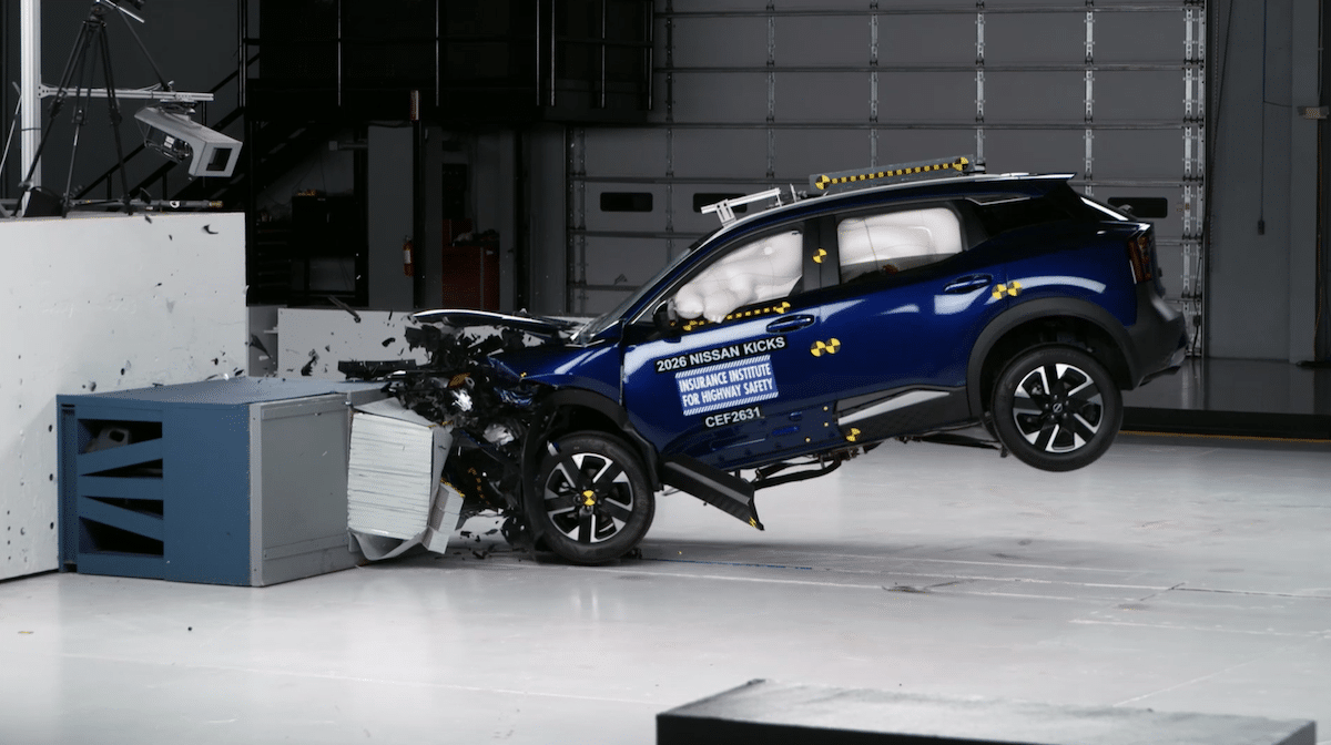 2026 Nissan Kicks IIHS