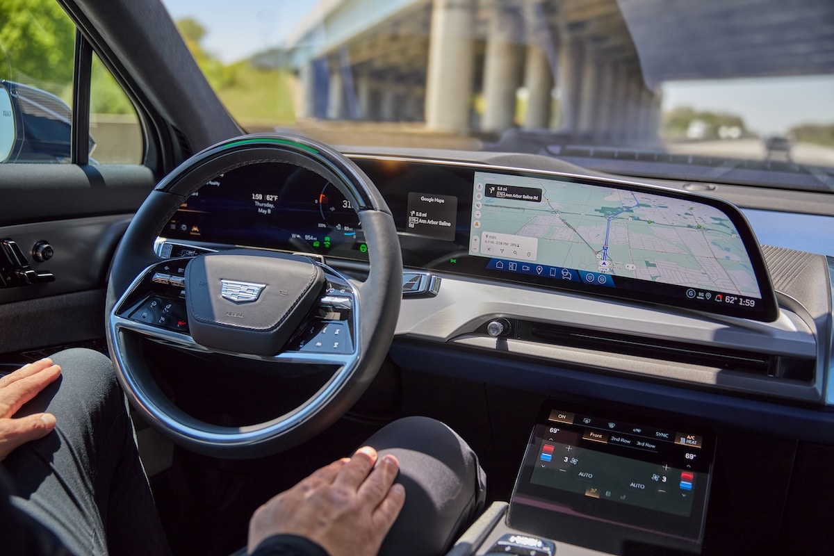 2026 Cadillac Vistiq Super Cruise